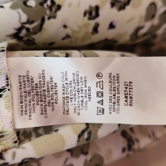 ANN Taylor Factory Green White Print Popover Top Size S - Picture 11 of 11